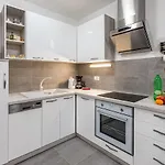 Apartament Lana