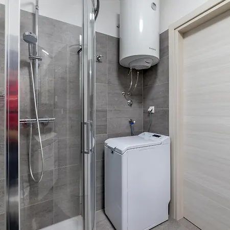 Apartment Lana Baška