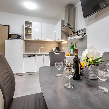 Διαμέρισμα Lana Baška