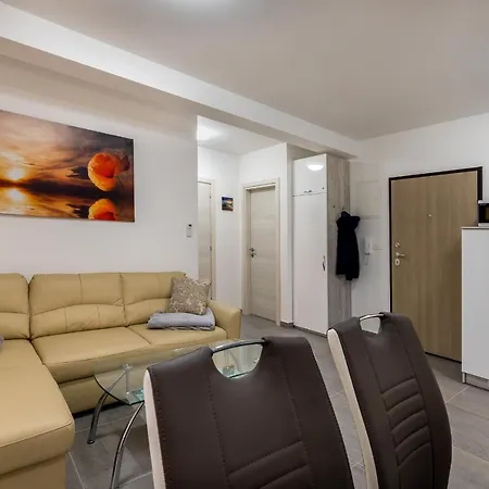 Apartment Lana