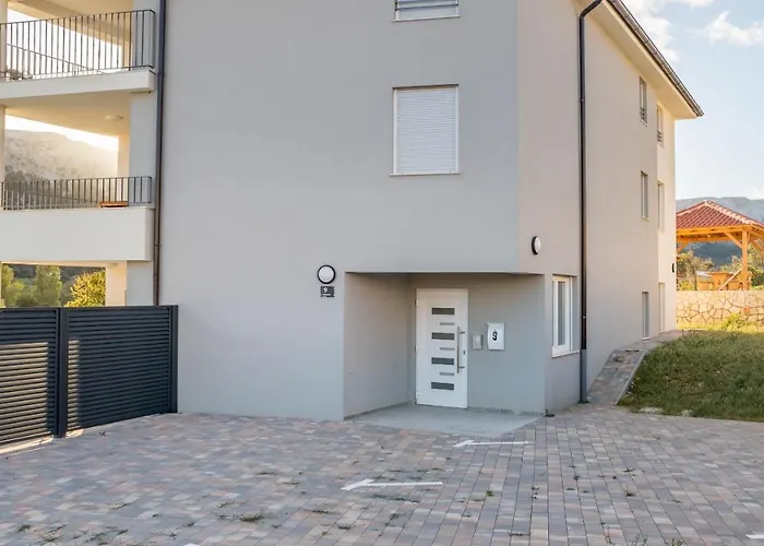 Lana Apartament